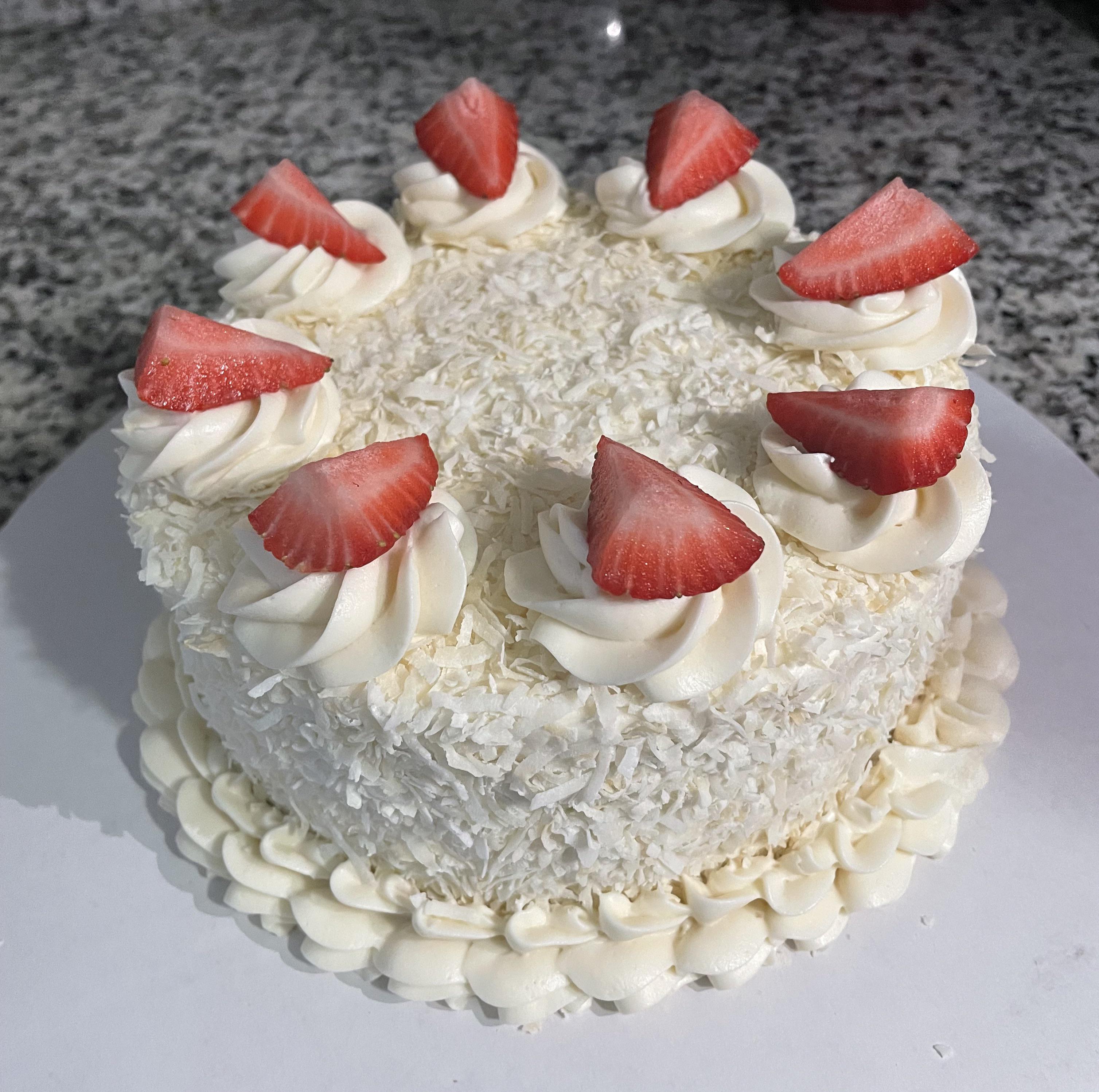 Pastel Fresas con Coco